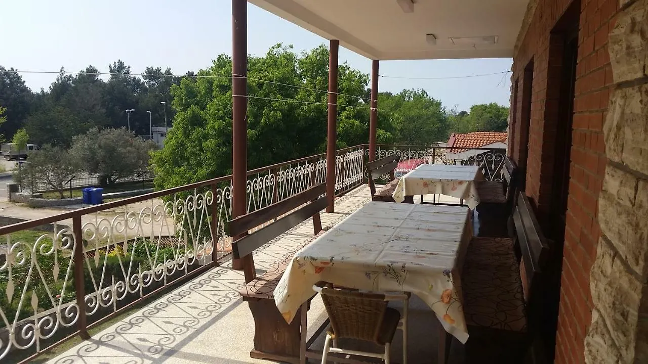 Guesthouse Neven Paklenica Starigrad Paklenica Πανσιόν